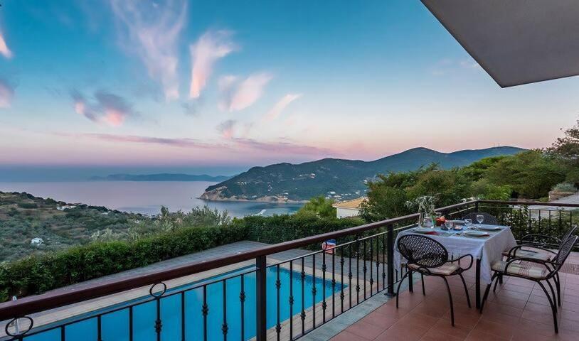 Villa Alegria Bandar Skopelos Luaran gambar